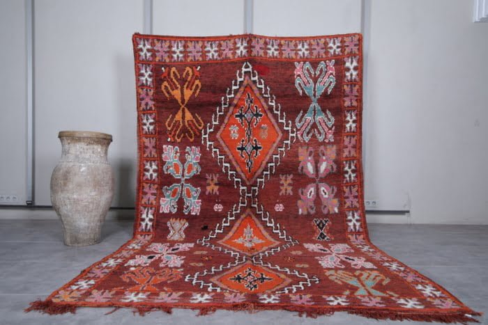 MOROCCAN VINTAGE RUG 7 X 11 FEET