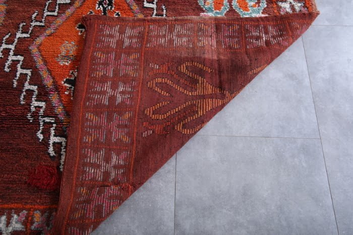 MOROCCAN VINTAGE RUG 7 X 11 FEET