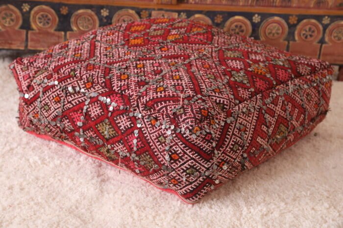 Handmade moroccan pouf 24’’ X 24” X 7.8’’