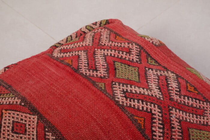 Handmade moroccan pouf 24’’ X 24” X 7.8’’