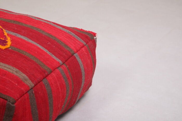 Striped moroccan pouf 24’’ X 24” X 7.8’’