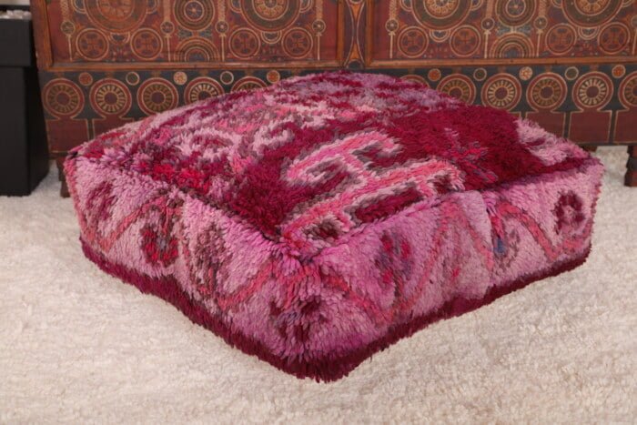 Moroccan pouf rug 24’’ X 24” X 7.8’’