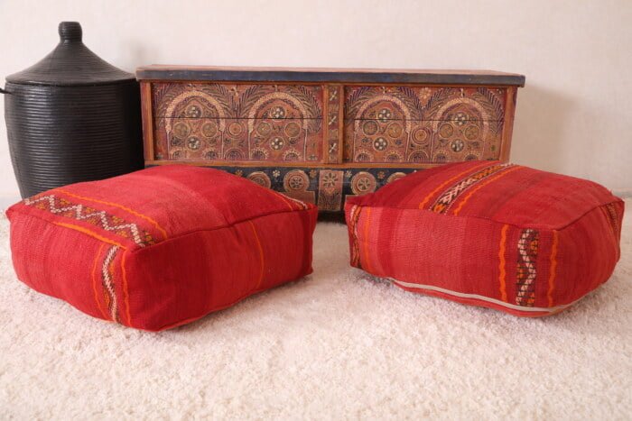 Kilim moroccan pouf 24’’ X 24” X 7.8’’