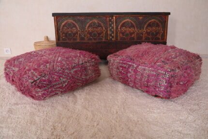 Vintage moroccan pouf 24’’ X 24” X 7.8’’