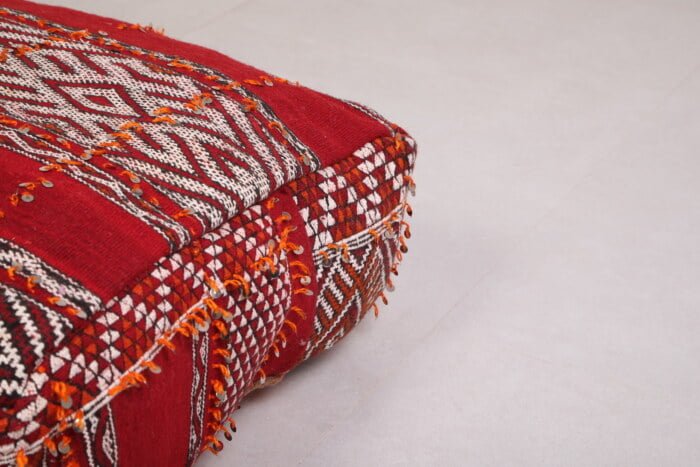 Handmade moroccan pouf 24’’ X 24” X 7.8’’