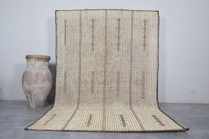 TUAREG RUG 6.4 X 10.1 FEET