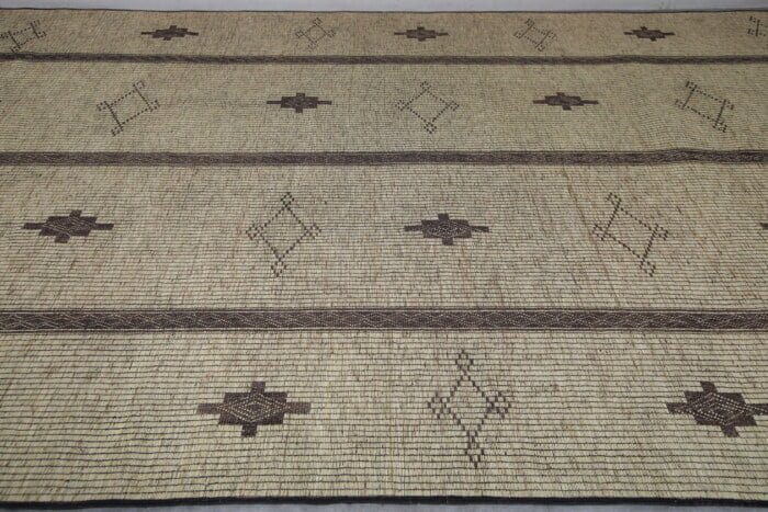 TUAREG RUG 8.9 X 15.5 FEET