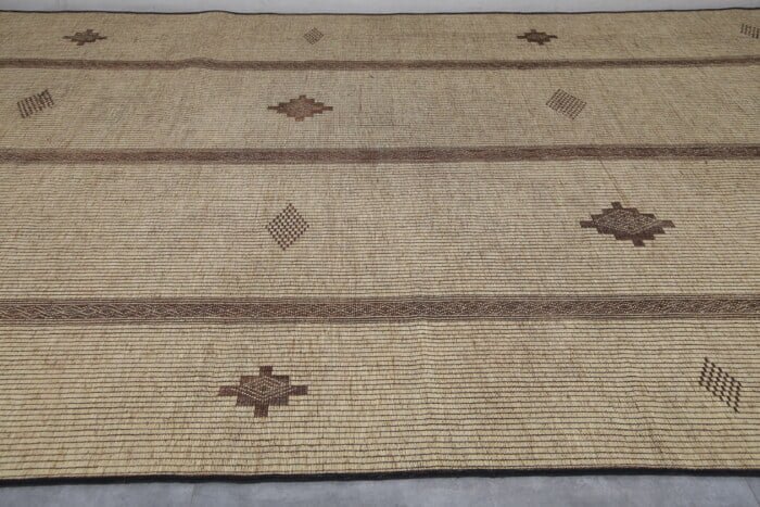 TUAREG RUG 9.1 X 14.7 FEET