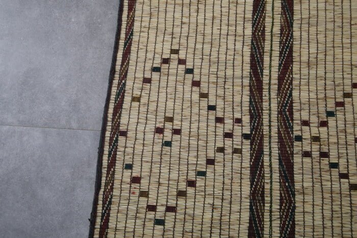 TUAREG RUG 5.5 X 7.7 FEET