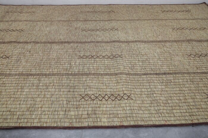 TUAREG RUG 6.1 X 9.3 FEET