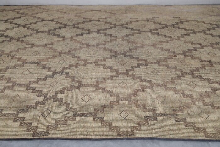 TUAREG RUG 8.1 X 12.7 FEET