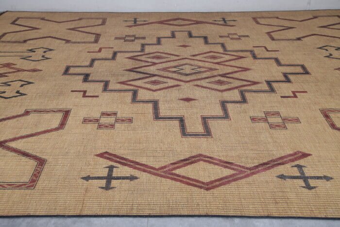 TUAREG RUG 10 X 14.5 FEET