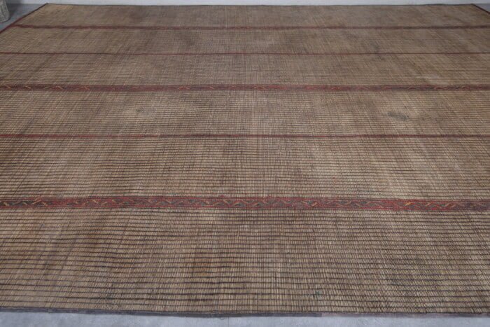 TUAREG RUG 10 X 15.8 FEET