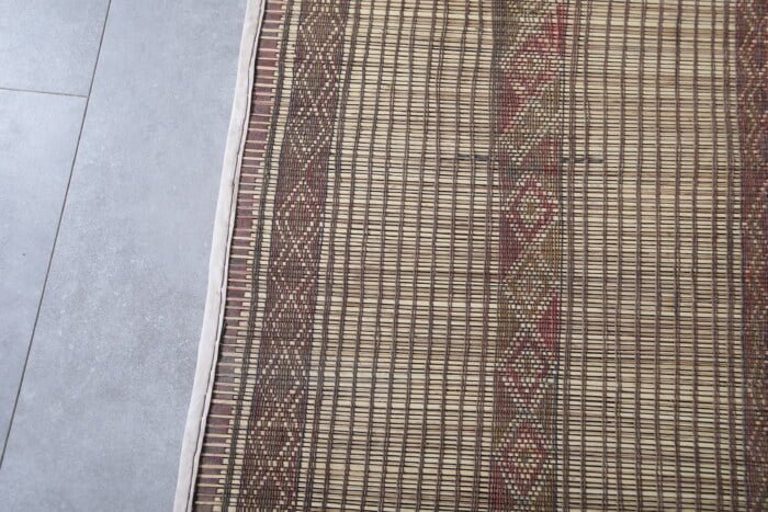 TUAREG RUG 6.8 X 8.6 FEET