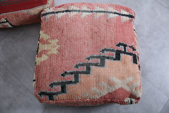 Kilim moroccan pouf 24’’ X 24” X 7.8’’