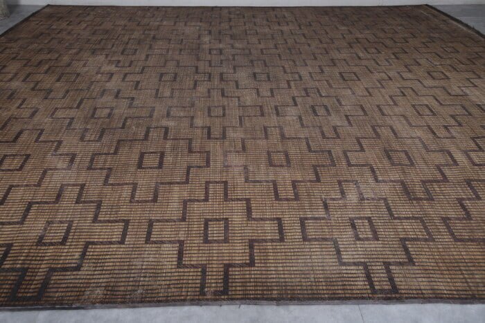 TUAREG RUG 10 X 15.1 FEET