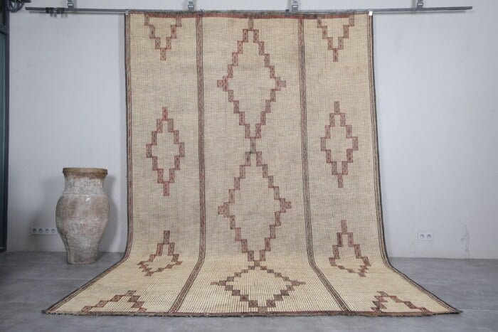 TUAREG RUG 8.8 X 13.7 FEET