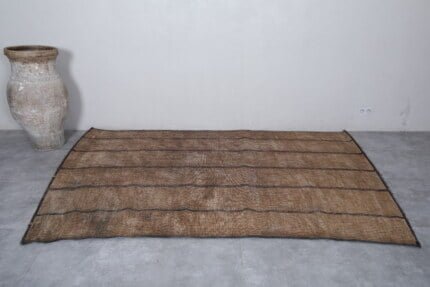 TUAREG RUG 5.9 X 8.9 FEET