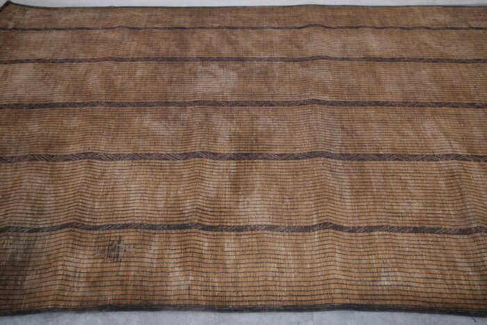 TUAREG RUG 5.9 X 8.9 FEET