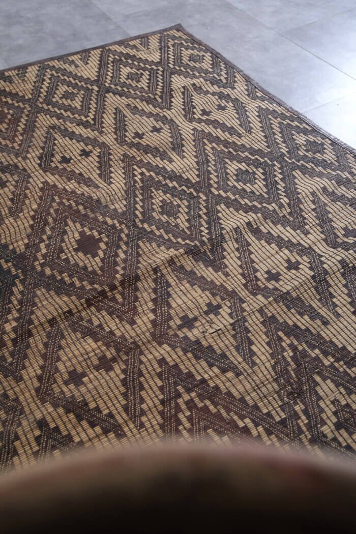 TUAREG RUG 5.4 X 6.9 FEET