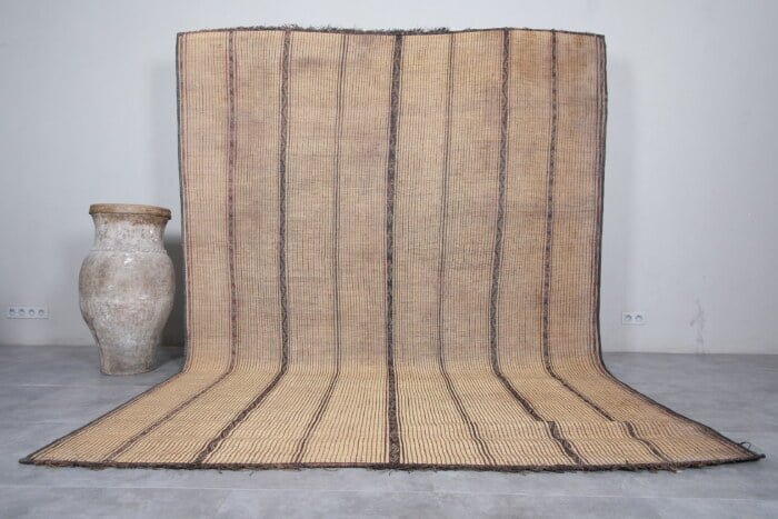 TUAREG RUG 5.6 X 8 FEET