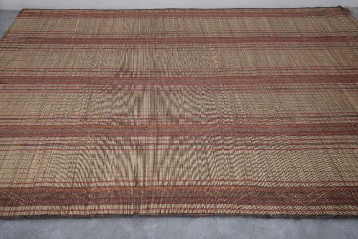 TUAREG RUG 5.6 X 8.1 FEET