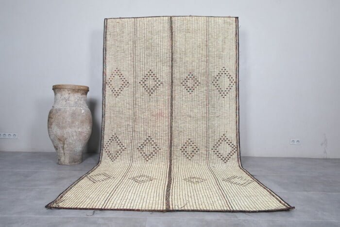 TUAREG RUG 5.6 X 10.9 FEET