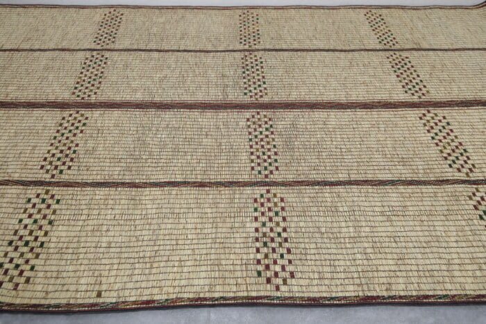 TUAREG RUG 6.4 X 9.6 FEET