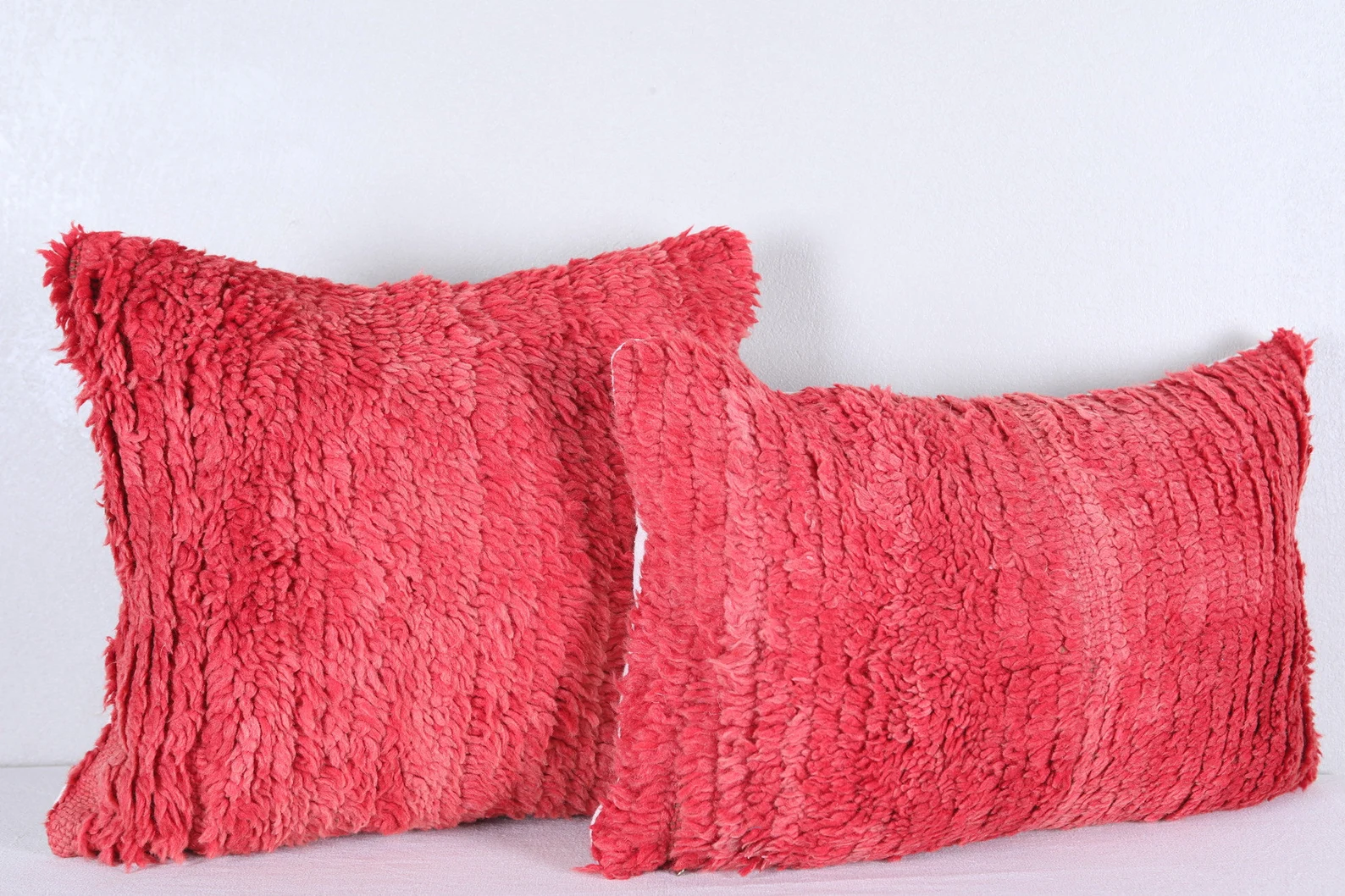 red moroccan pillow